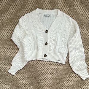 XS women’s white cardigan